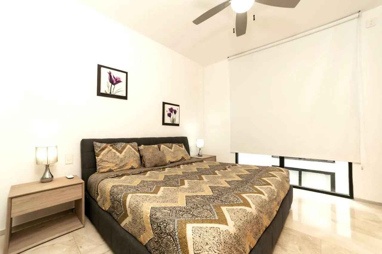Menesse 32 Luxury Apartments By Mikitito Rentals Playa del Carmen