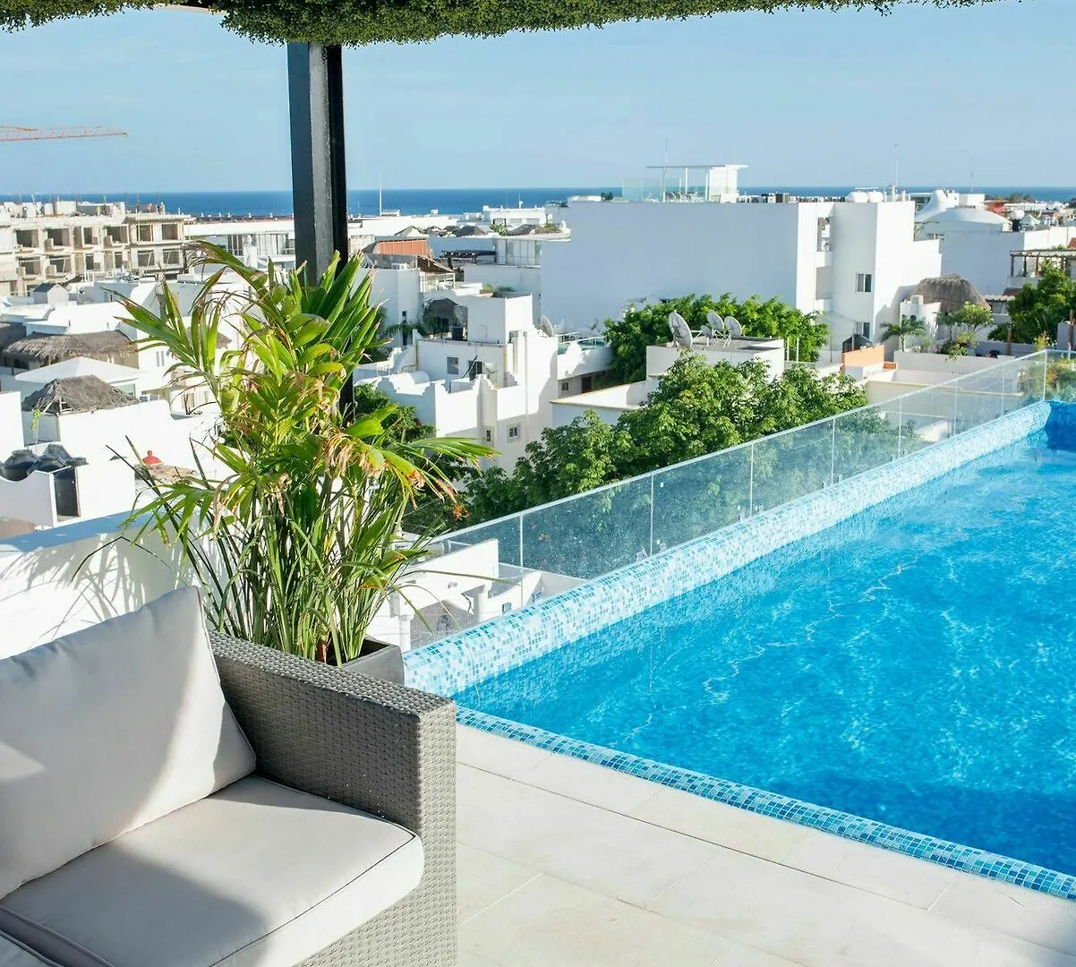 Menesse 32 Luxury Apartments By Mikitito Rentals Playa del Carmen 0*,  Mexico