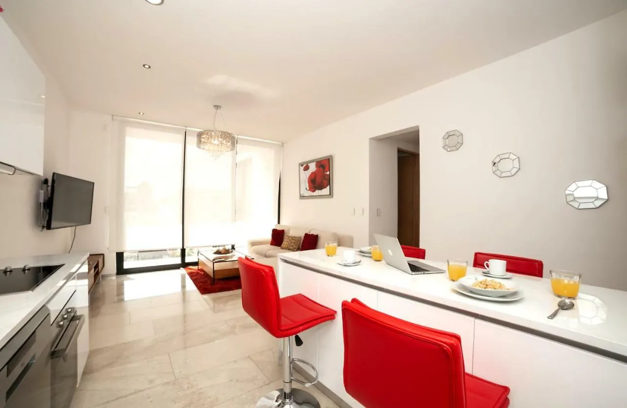 Menesse 32 Luxury Apartments By Mikitito Rentals Playa del Carmen