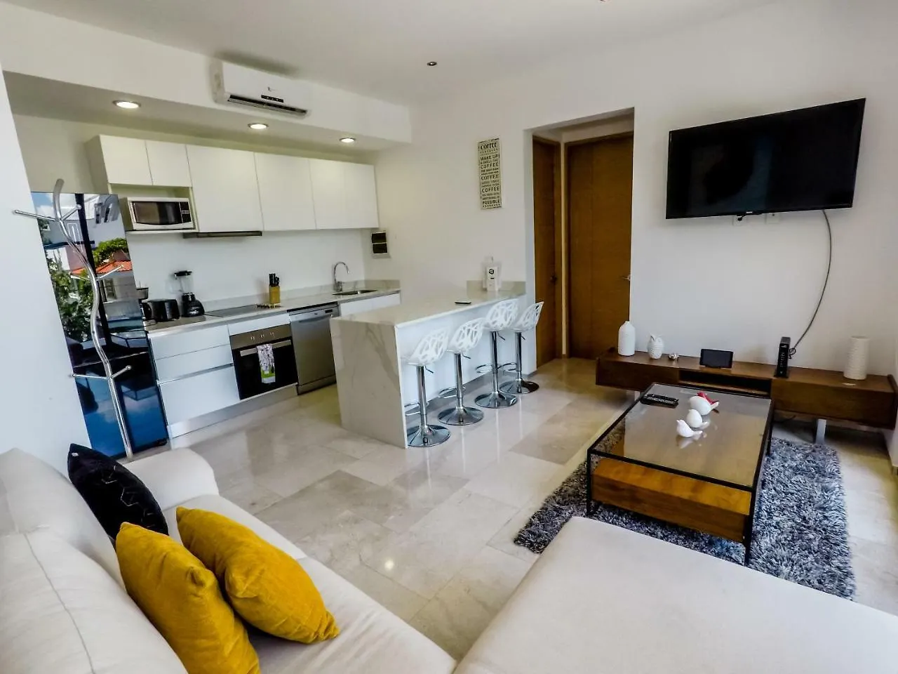 Menesse 32 Luxury Apartments By Mikitito Rentals Playa del Carmen 0*,