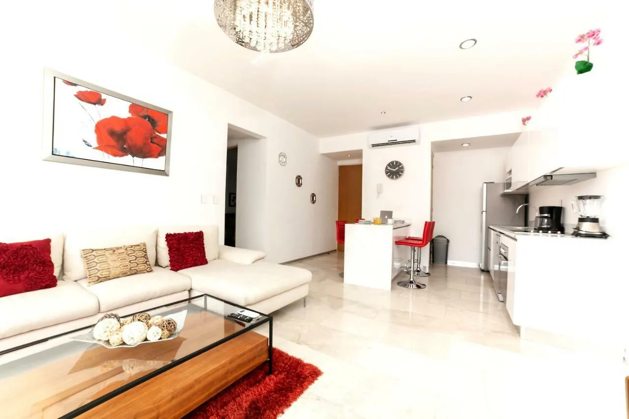 Menesse 32 Luxury Apartments By Mikitito Rentals Playa del Carmen