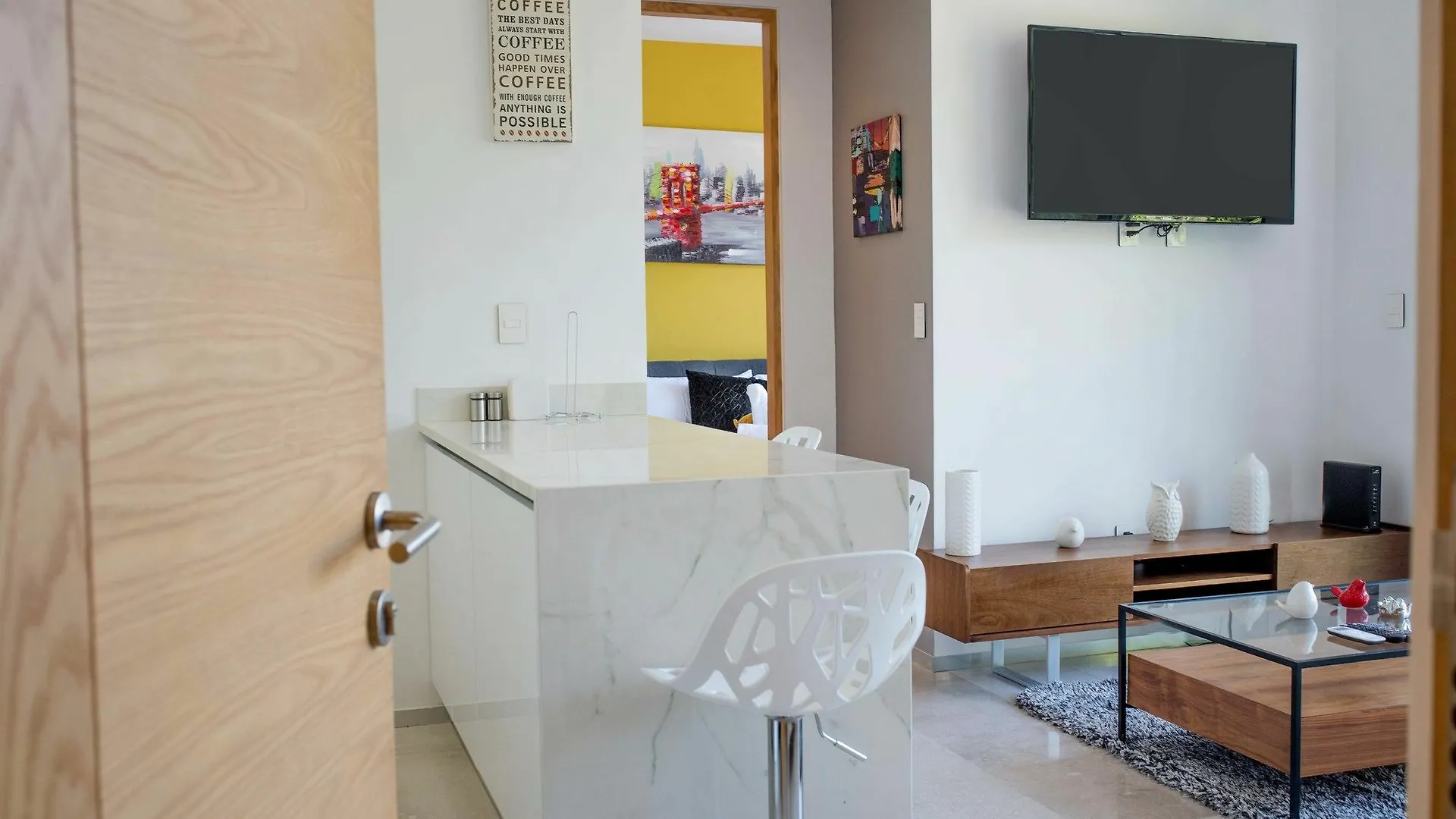 Menesse 32 Luxury Apartments By Mikitito Rentals Playa del Carmen